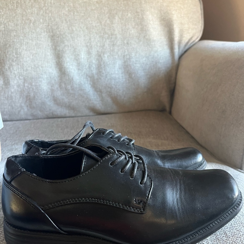 Perry Ellis Black Leather Oxfords